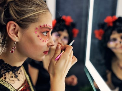 Las redes sociales proveen estos días de decenas de tutoriales de maquillaje para Halloween.