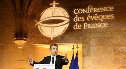 El presidente Emmanuel Macron se dirige a los obispos franceses