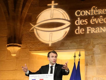 El presidente Emmanuel Macron se dirige a los obispos franceses