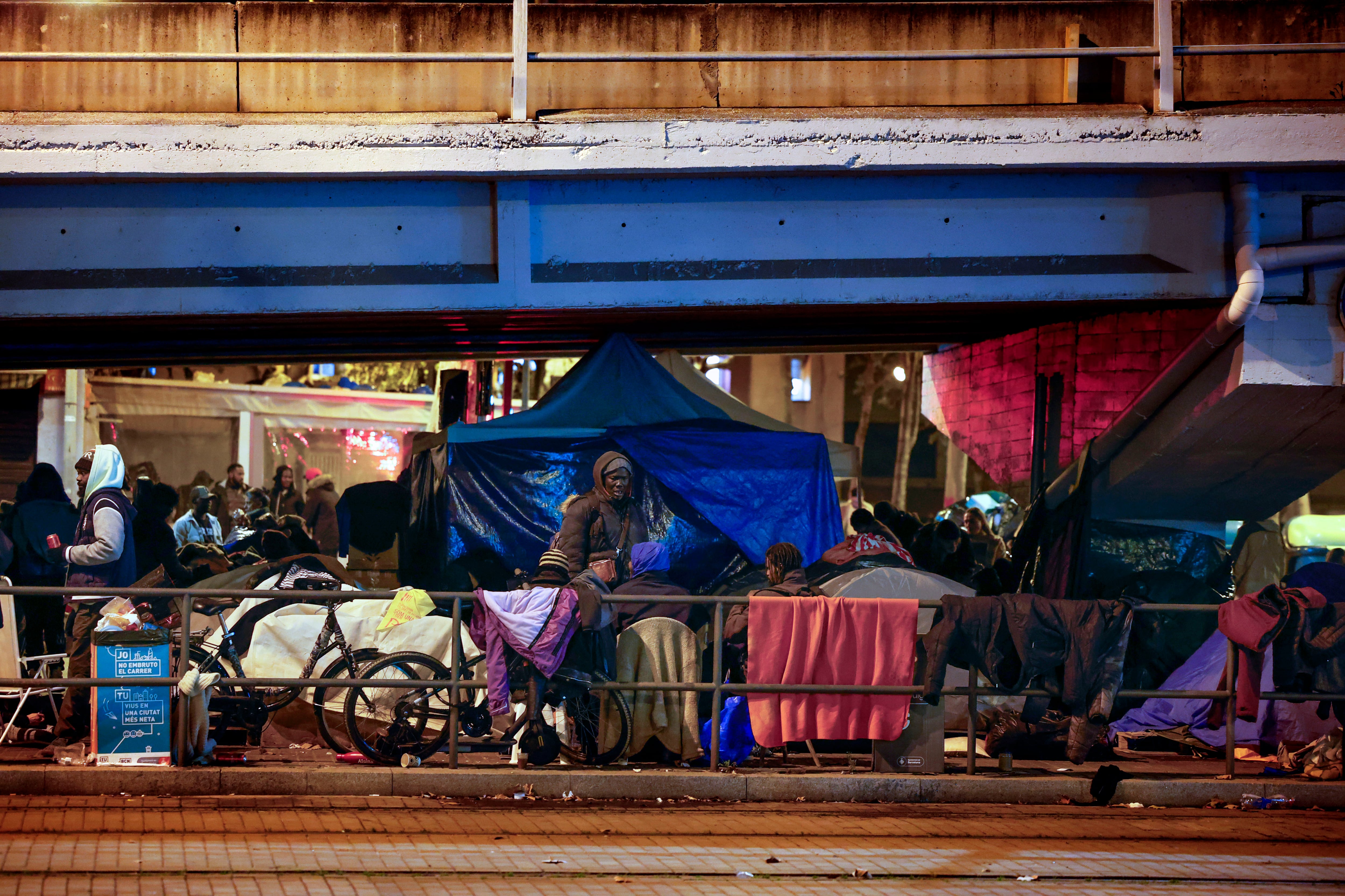 Badalona y el B9: historia de algo más que un desalojo