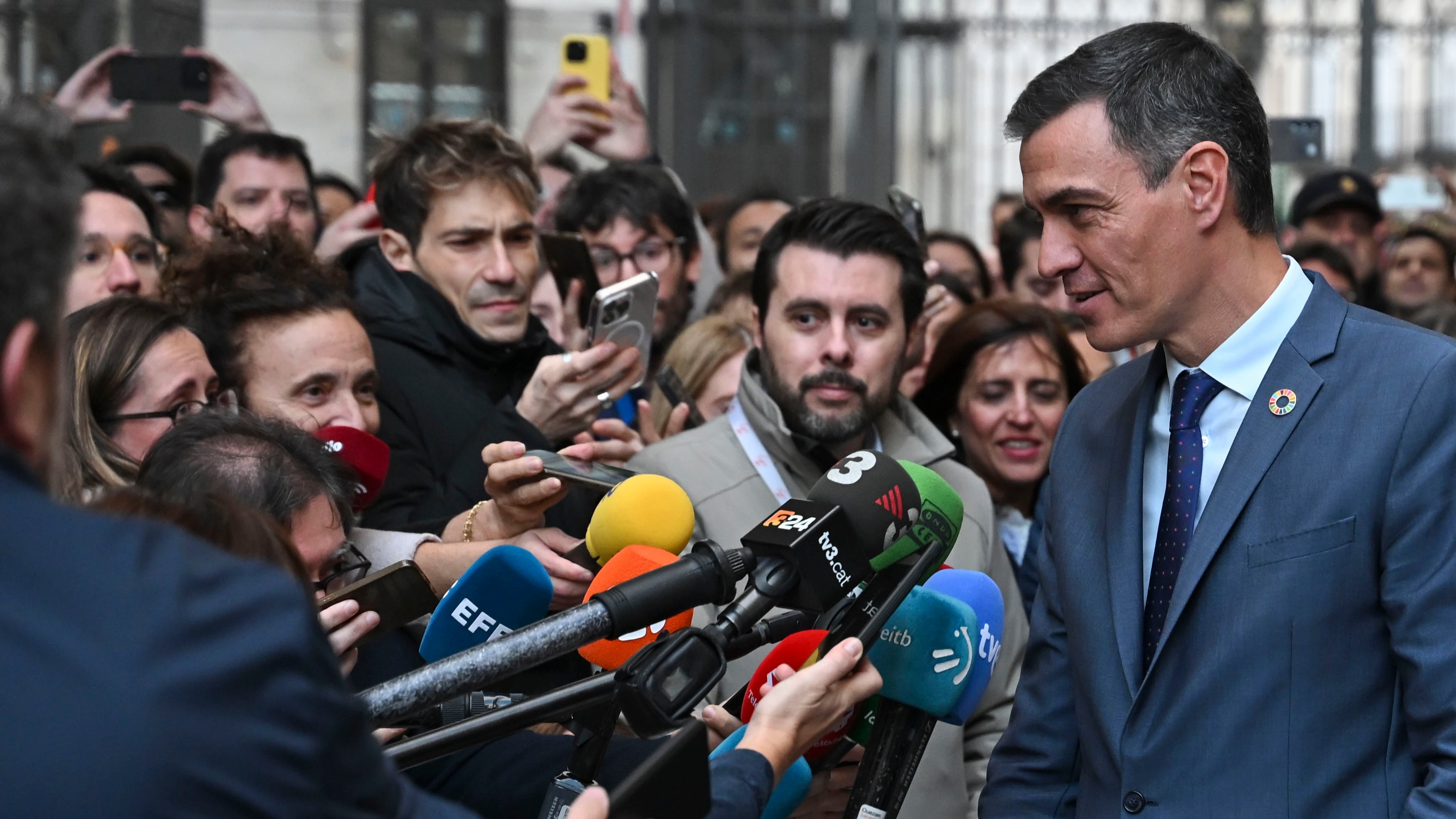 Pedro Sánchez nombra secretario de Estado de Comunicación a Ion Antolín, responsable de prensa del PSOE 