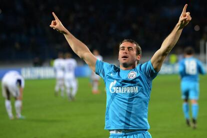 Kerzhakov celebra el gol de la victoria de su equipo.