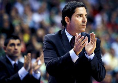 El entrenador del Barcelona. Xavi Pascual.