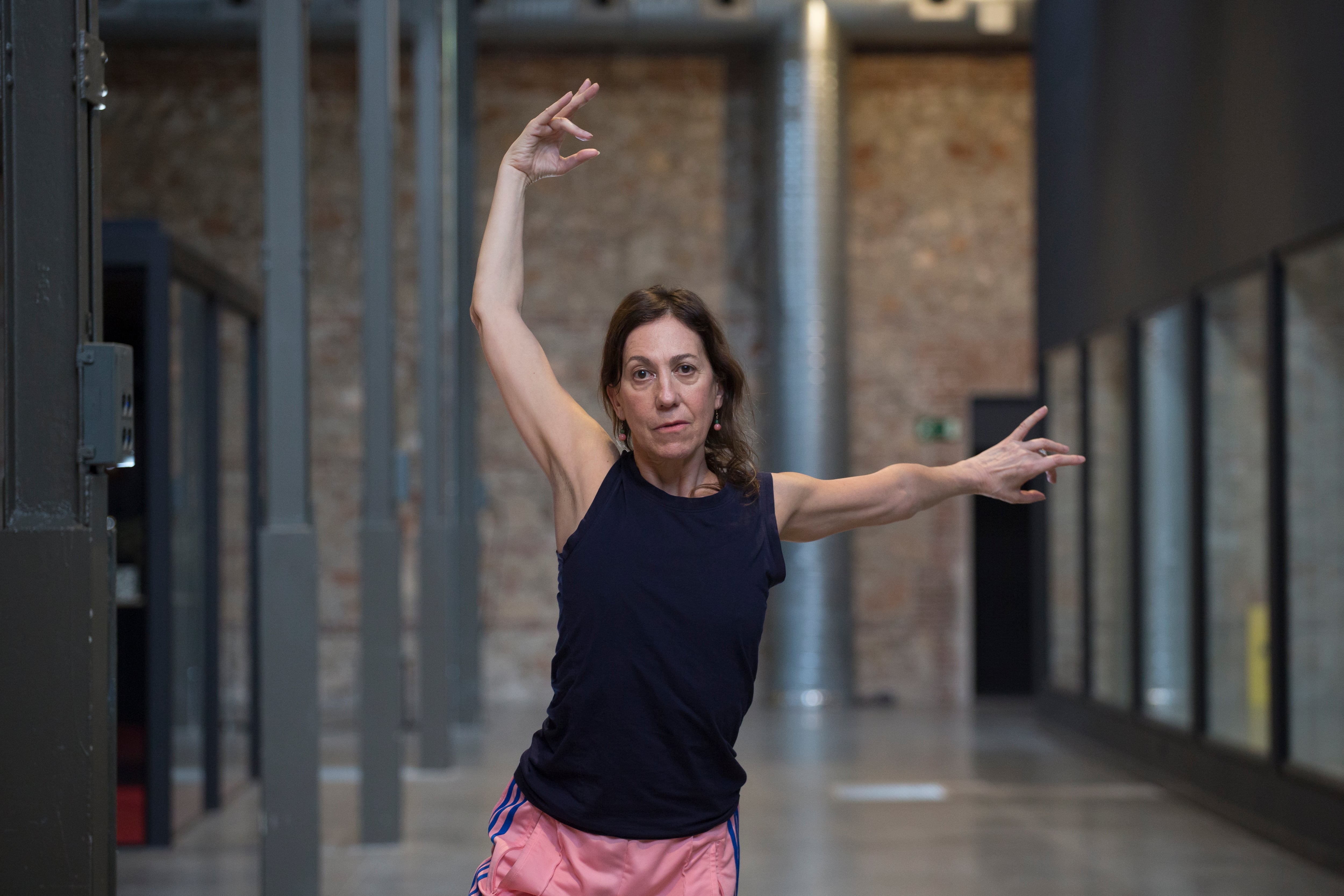 Jone San Martín, retratada en el Centro de danza del Matadero de Madrid.