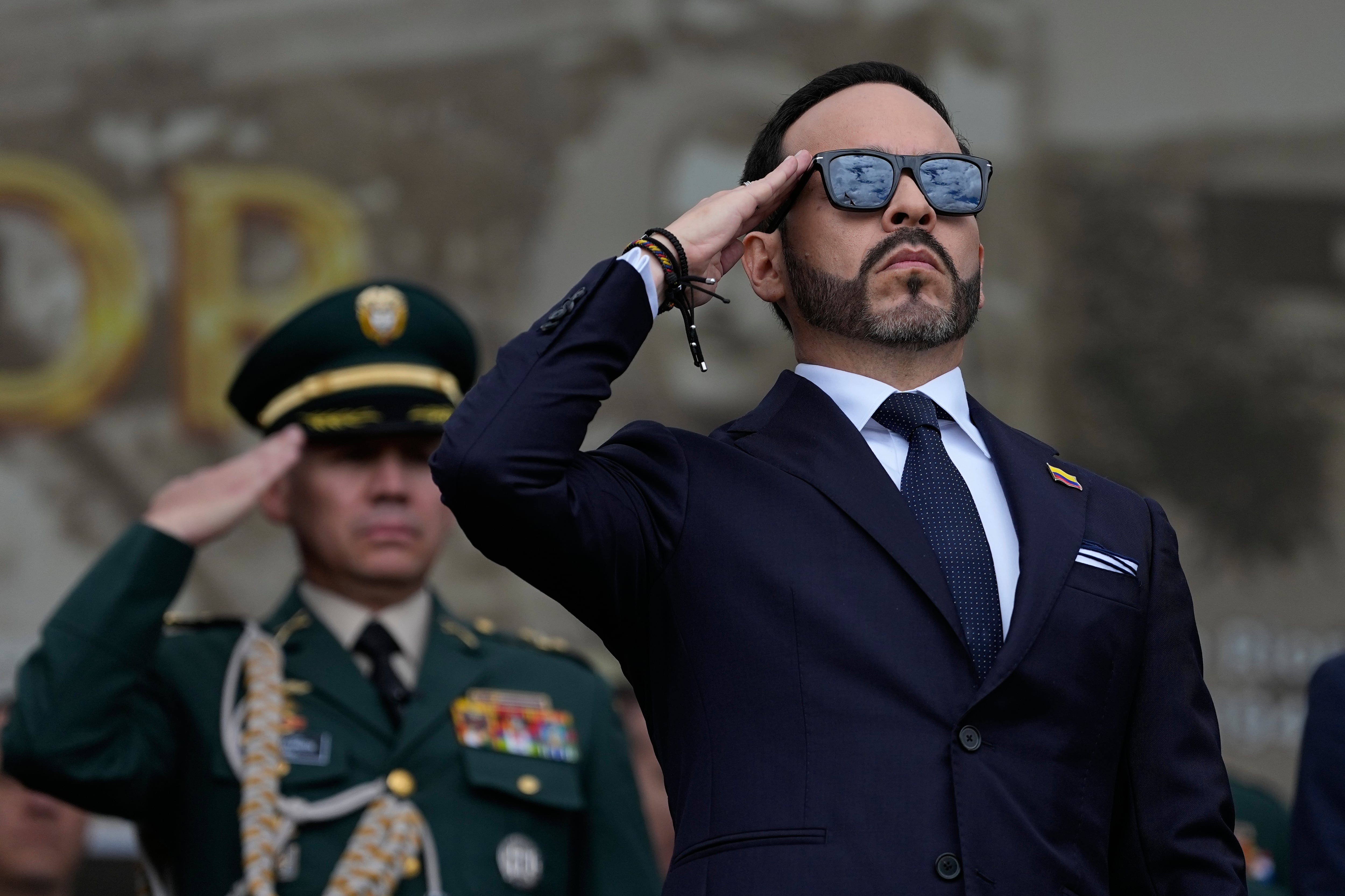 Abelardo de la Espriella enfoca su Gobierno en la mano dura al estilo Bukele mientras aplaza los recortes de tipo Milei