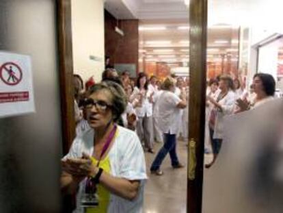Trabajadores de un hospital de Barcelona. EFE/Archivo