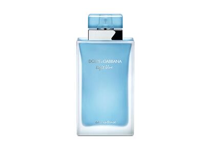 Light Blue Eau Intense, de Dolce & Gabbana. Los maestros perfumistas Olivier Cresp y Alberto Morillas plasman el azul cobalto del mar Mediterráneo en esta revisión de todo un clásico de la casa. Con acordes de limón, manzana y pétalos de jazmín. 