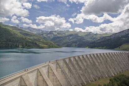 La presa del lago de Roselend, en el distrito francés de Saboya.