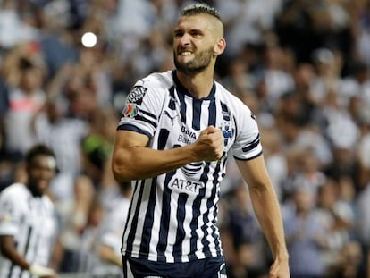 Nicolás Sánchez celebra el gol.