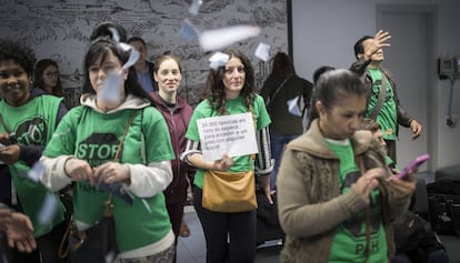 Protesta de la PAH en el Consorcio de Vivienda de Barcelona, a principios de abril.