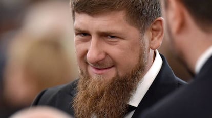 El líder checheno, Ramzan Kadyrov, en diciembre de 2016, antes de una reunión con el presidente Ruso, Vladímir Putin.