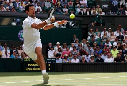 Djokovic, durante el partido contra Kohlschreiber en la central.