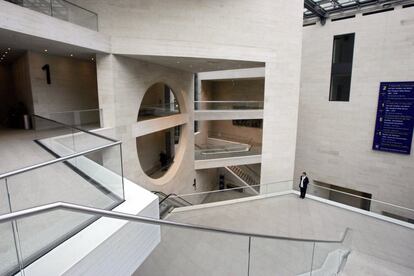Interior del Museo Histórico Alemán, en Berlín. La ampliación diseñada por I. M Pei se inauguró en 2003.