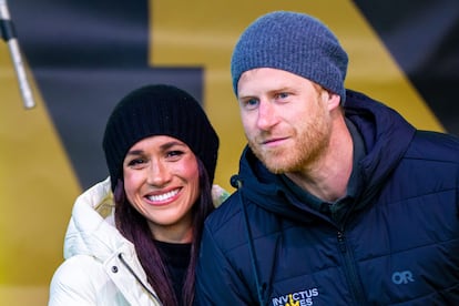 El príncipe Enrique y Meghan Markle disfrutan del tercer día de los Juegos Invictus en Vancouver, Canadá, el 10 de enero de 2025. 