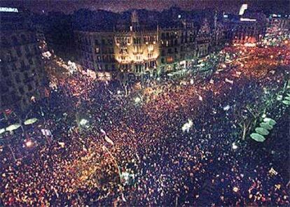 La manifestación a la altura del paseo de Gràcia con Consell de Cent.