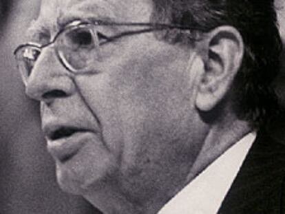 Tomás García.