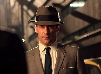 El actor Jon Hamm es Don Draper.