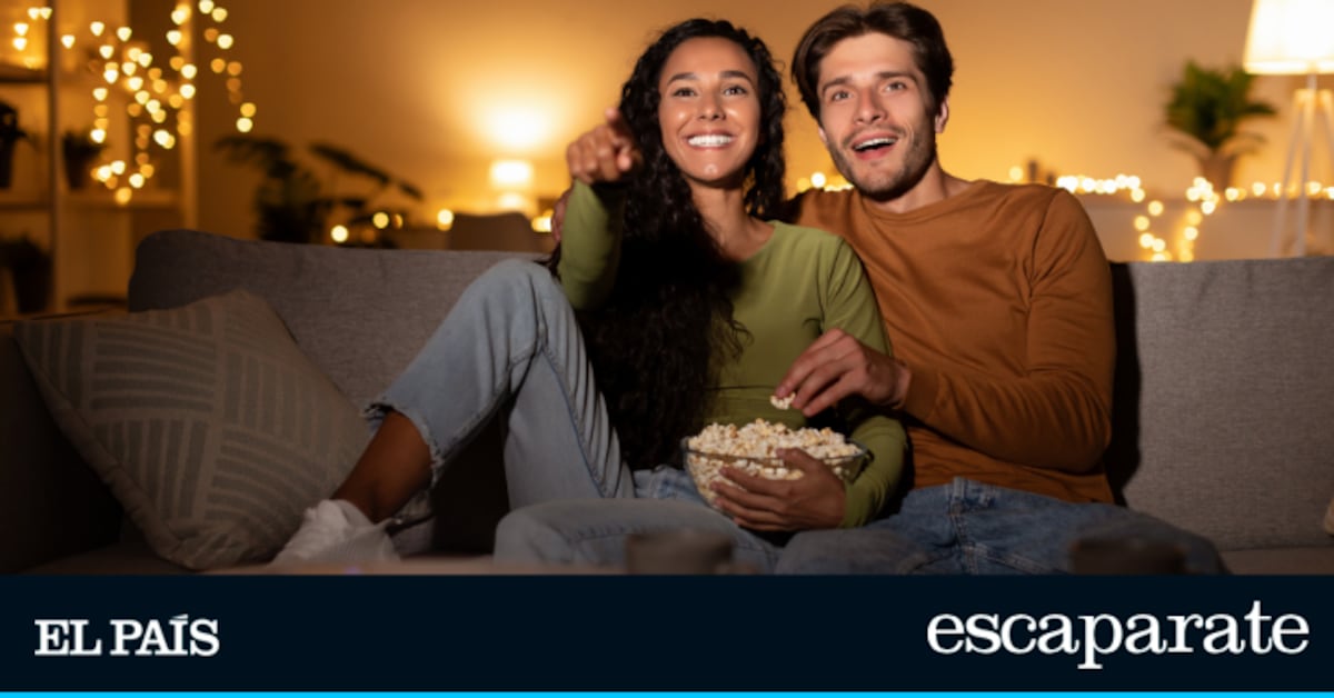 Haz tu propia Fiesta del Cine en casa: este proyector portátil superventas tiene un 62% de descuento