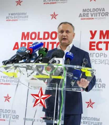 O presidente eleito, Igor Dodon, se dirige à imprensa depois de divulgados os resultados do segundo turno da eleição.