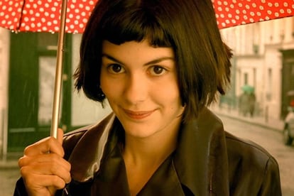 <p>Amélie Poulain es hija de un padre abandónico y una madre sobreprotectora. Es extremadamente tímida y tiene <strong>problemas para conectar con los demás</strong>. Solo ha vivido un corto y catastrófico noviazgo. Cuando mantuvo relaciones sexuales, de alguna manera era incapaz de disfrutarlas. Y cuando se enamora profundamente de Nino no hace más que poner pruebas y barreras entre los dos.</p> <p>Este personaje vive en una película y, además, en París, y al final todo se resuelve y todo es poético y precioso, "pero en la vida real, el día a día de una persona con un trastorno de personalidad evitativa no es nada fácil. Las personalidades evitativas adoptan muchos roles y aparecen con muchos disfraces, pero tienen <strong>un punto en común: evitan la intimidad</strong>. Han sido profundamente dañadas y no se exponen a volver a serlo. Cuando una persona de este tipo aparece en terapia normalmente viene por las consecuencias, porque no consigue tener relaciones o porque se auto sabotea, pero no se da cuenta de que es evitativa: lo descubre en mi consulta", explica Mendes.</p> <p> </p>