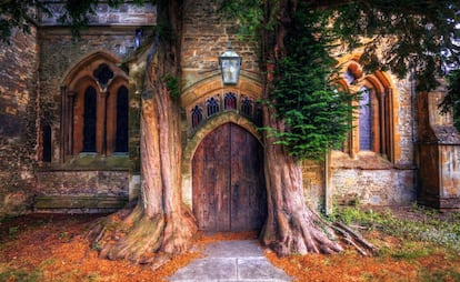 Puerta de una iglesia en Stow-on-the-Wold, en los Cotswolds.