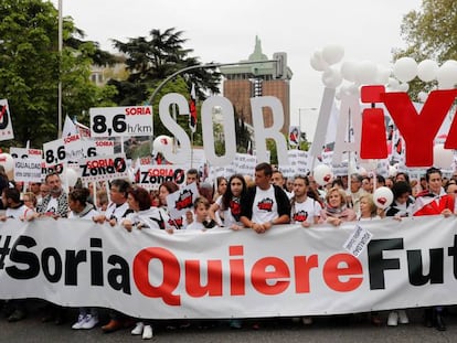 Las plataformas Teruel Existe y Soria ¡Ya! lideran una manifestación de la "España vaciada" en Madrid.