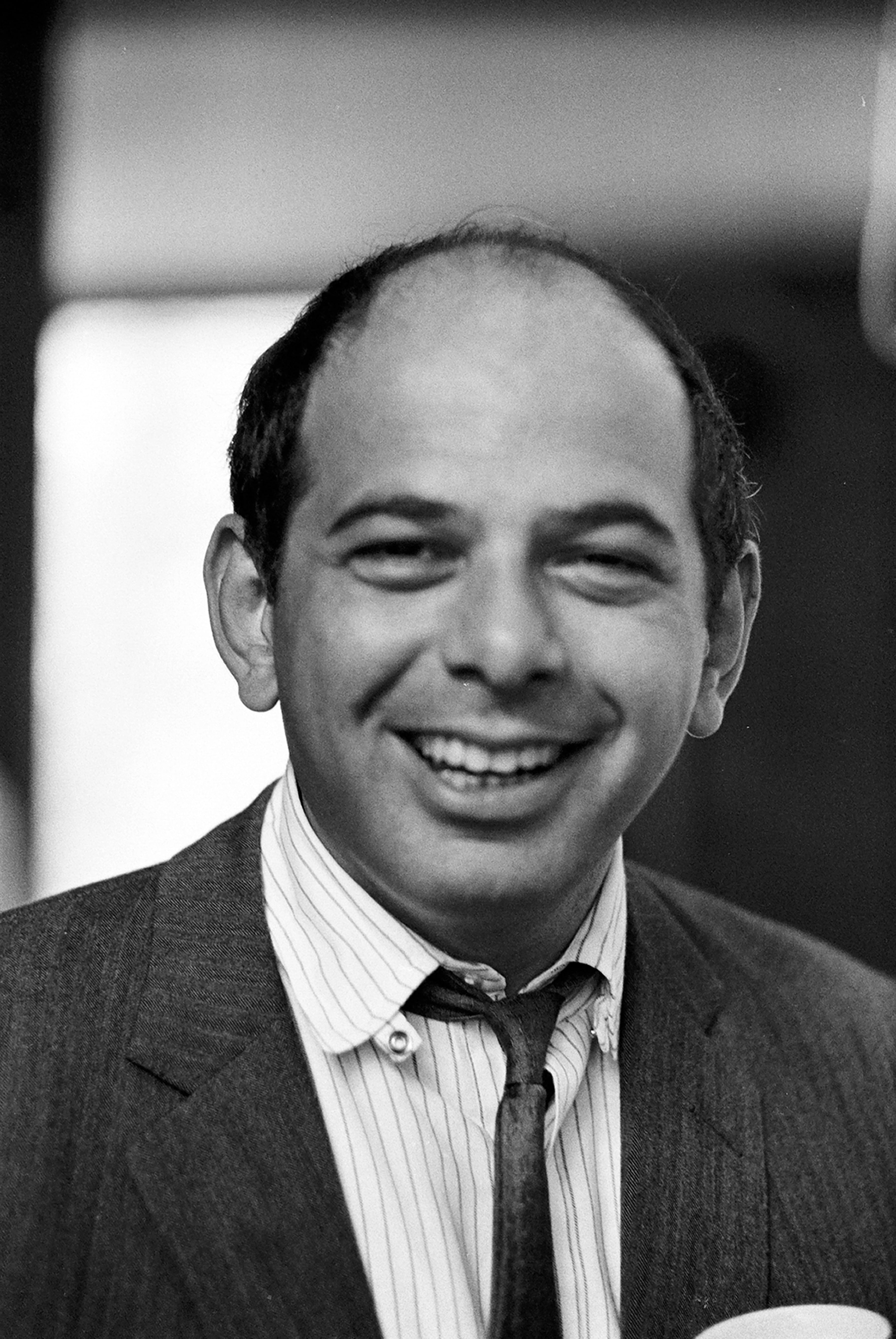 “Raparse, muscularse o ponerse pelo”: ¿por qué solo parecen existir tres caminos posibles para un hombre calvo?