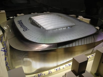 Maqueta de la reforma del estadio Santiago Bernabéu.