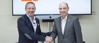 Jean François Fallacher, CEO de Orange España, y José Manuel Inchausti, vicepresidente de Mapfre.