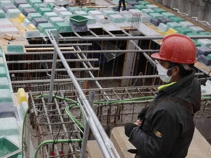 Trabajadores en una obra de Madrid.