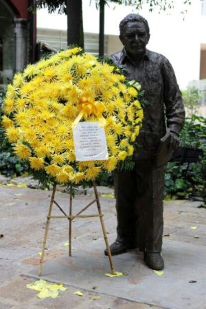 Escultura de Garc&iacute;a M&aacute;rquez en Bogot&aacute;.