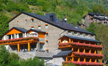 Fachada del Xalet Bringué, en El Serrat-Ordino (Andorra)