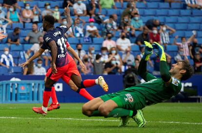 Lemar celebra su gol frente al Espanyol.