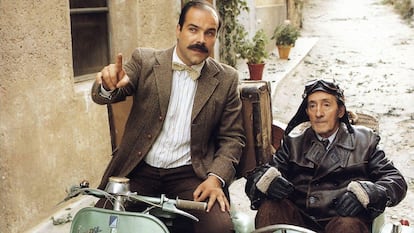 Antonio Resines y Luis Ciges, en 'Amanece que no es poco', de José Luis Cuerda.