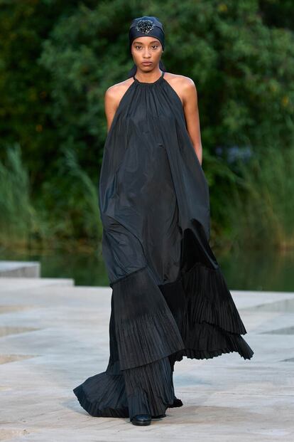 Max Mara Resort S23 Look 17