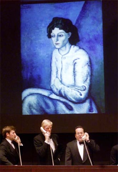 <i>Mujer con los brazos cruzados</i> (1902), de Picasso, vendida en Nueva York en 2000 por 55 millones de dólares.