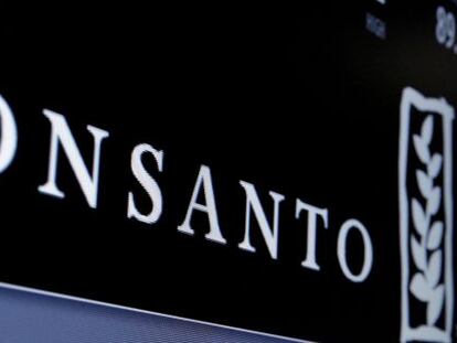 Pantalla con el nombre de Monsanto en la Bolsa de Nueva York.