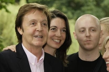 Al parecer, al hijo músico de Paul McCartney, James, le viene la inspiración para hacer música de varias fuentes. Al anunciar que iniciaría su primera gira por Reino Unido este mes, James admitió que se inspiraba en The Beatles, Nirvana, The Cure, PJ Harvey, Radiohead y "toda la buena música", y, al adentrar un poco más en su sentido, explicó: "Básicamente se trata de rock'n'roll, un sonido limpio y vocal. Las palabras en el álbum se refieren a lo espiritual, el amor, la familia, y muchas otras cosas. He escrito canciones en un período de 10 años". La gira comenzará el 25 de febrero en Liverpool y terminará el 20 de marzo en Cardiff.