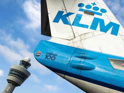 Un avi&oacute;n de la aerol&iacute;nea KLM. 