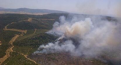 Incendio en el campo de adiestramiento del Retín, en Barbate (Cádiz).