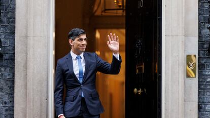 Rishi Sunak, este martes, en la puerta del número 10 de Downing Street, en Londres.