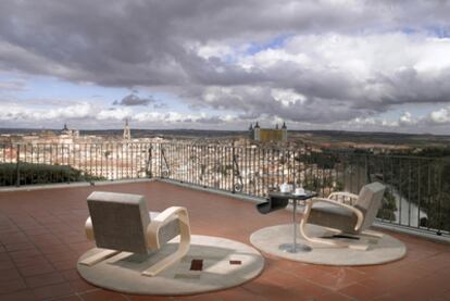 Terraza con vistas en el Parador de Toledo.