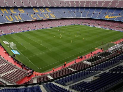 El Camp Nou durant el Barça-Las Palmas, que es va jugar sense públic.