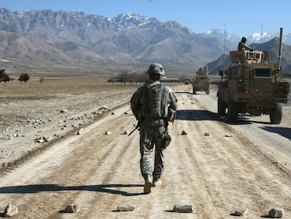 Un soldado de EE UU en la base de Bagram, a las afueras de Kabul, en una foto de archivo.