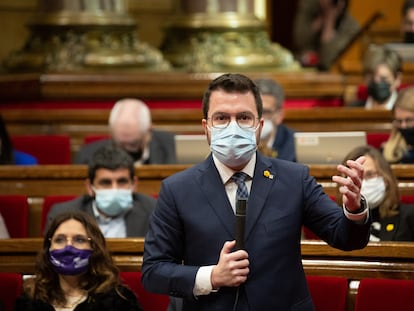 El presidente de la Generalitat, Pere Aragonès, en la sesión de control del pleno del Parlament.