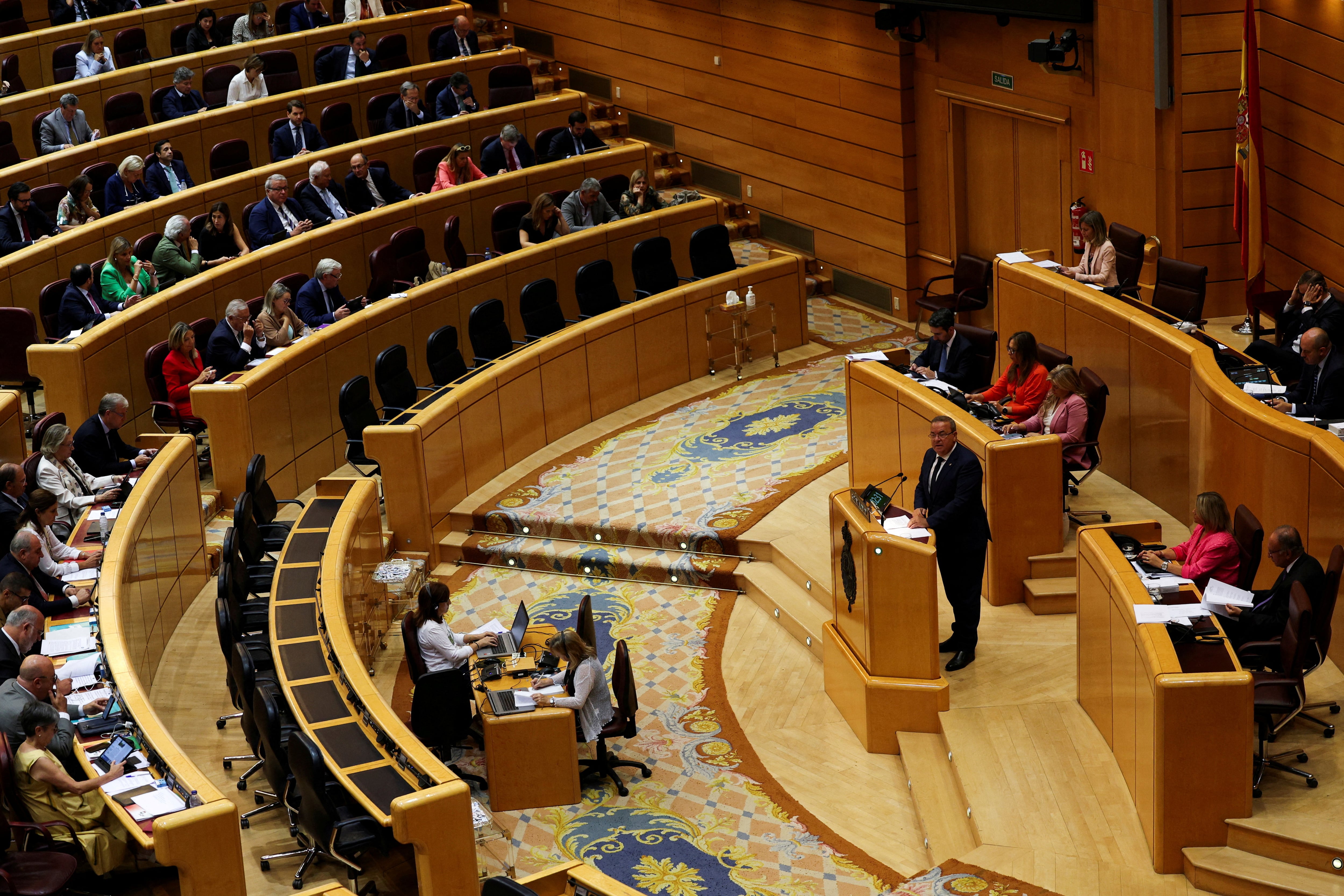 El Senado pide “adoptar medidas apoyando el traspaso de poderes” de Nicolás Maduro a Edmundo González sin el PNV y con Junts 