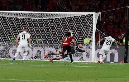 Rodrygo marca el segundo gol de su cuenta particular y del Real Madrid.
ALEJANDRO RUESGA