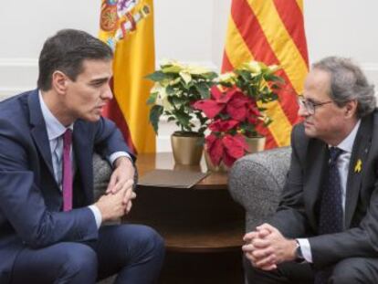 El pacto contempla “la presencia de órganos bilaterales para dirimir un asunto de interés específico”, lo que abre la puerta a una mesa de Gobiernos como defiende el independentismo