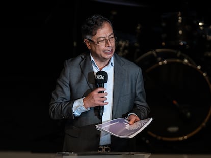 Gustavo Petro habla durante la entrega del informe de la Comisión de la Verdad, el pasado 28 de junio, en Bogotá.