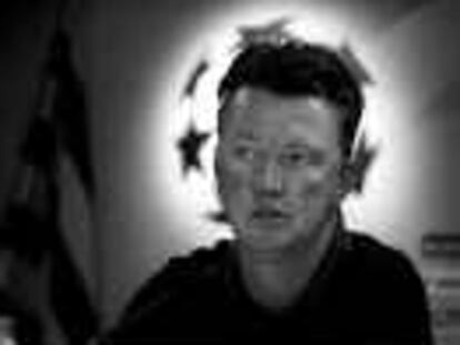 B 34393 - ((9.5.2000) - Color - Rueda de prensa en Can Barça previa al partido del F.C. Barcelona contra el Valencia - Louis Van Gaal entrenador del F.C. Barcelona - Foto : Rafa Segui -